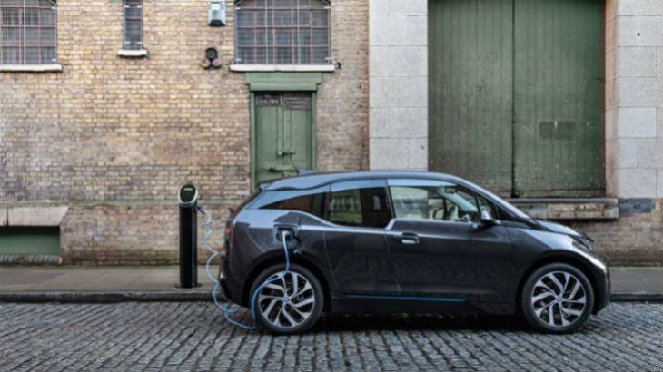 capital - resources - images - media centre - IMAGE - l&g invests in uk leading electric vehicle charging business 730x410
